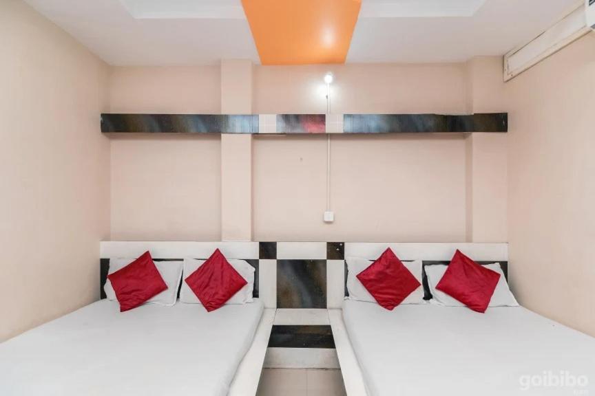Hotel Rameshwaram Уджайн Екстериор снимка